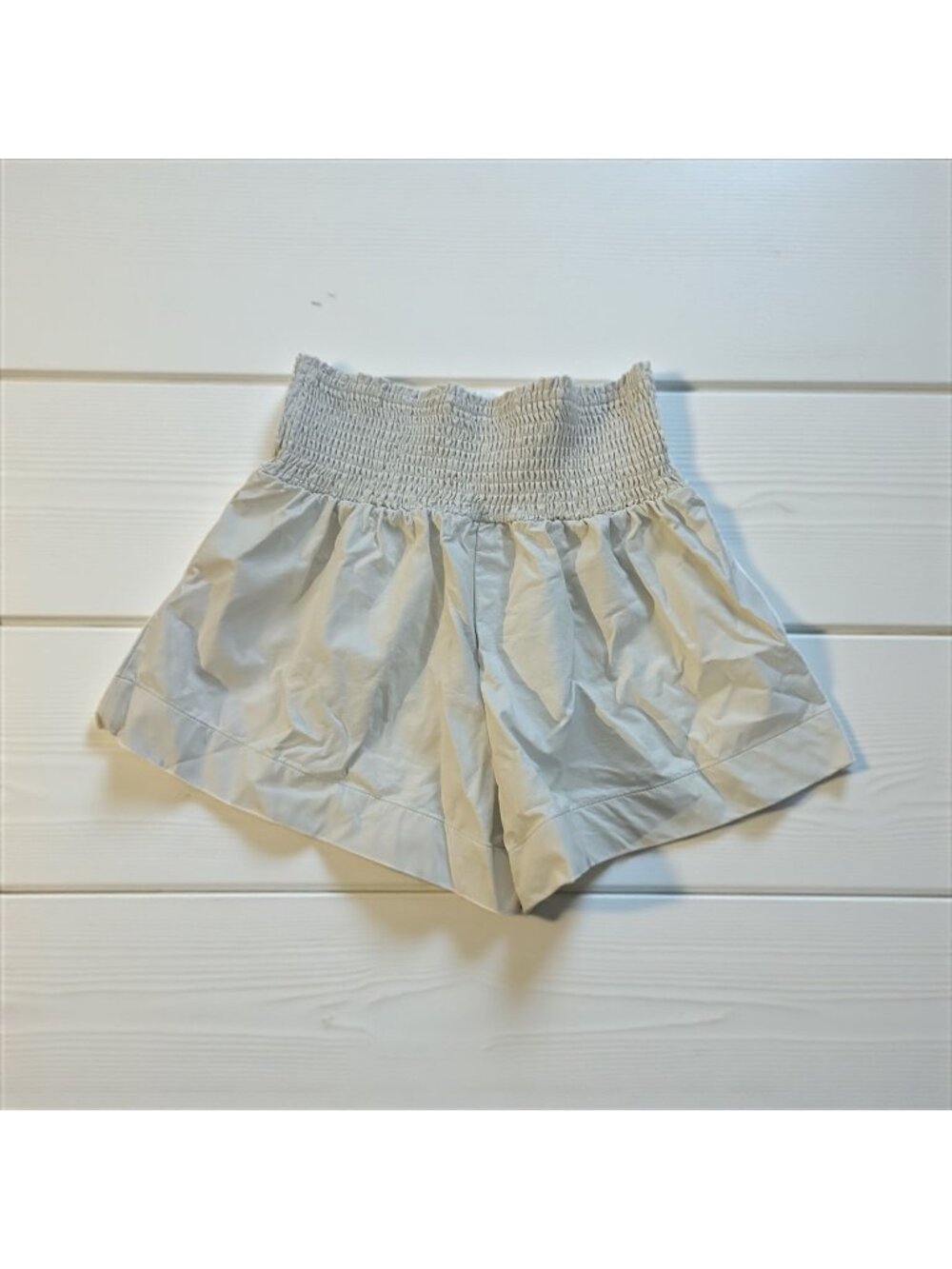 POOKIE & SEBASTIAN Off White Faux Leather High Waist Shorts Size Small